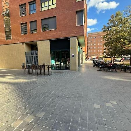 Gran Apartamento A Pie De Calle Valencia Exterior foto