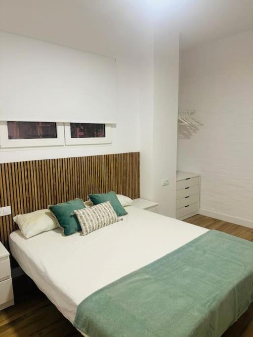 Gran Apartamento A Pie De Calle Valencia Exterior foto